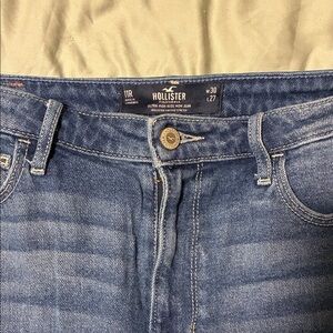 Hollister Ultra High Rise Mom Jean